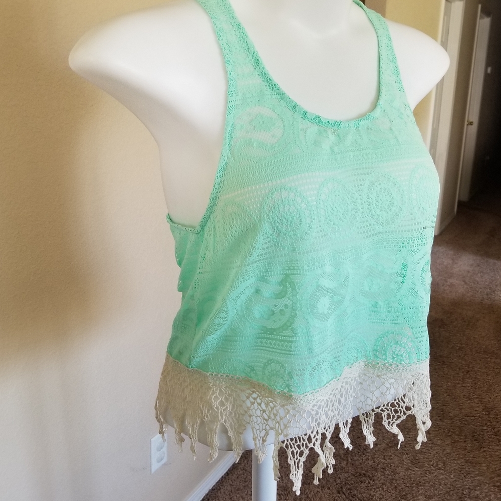 Annianna Lace Tank Top - Picture 4 of 10